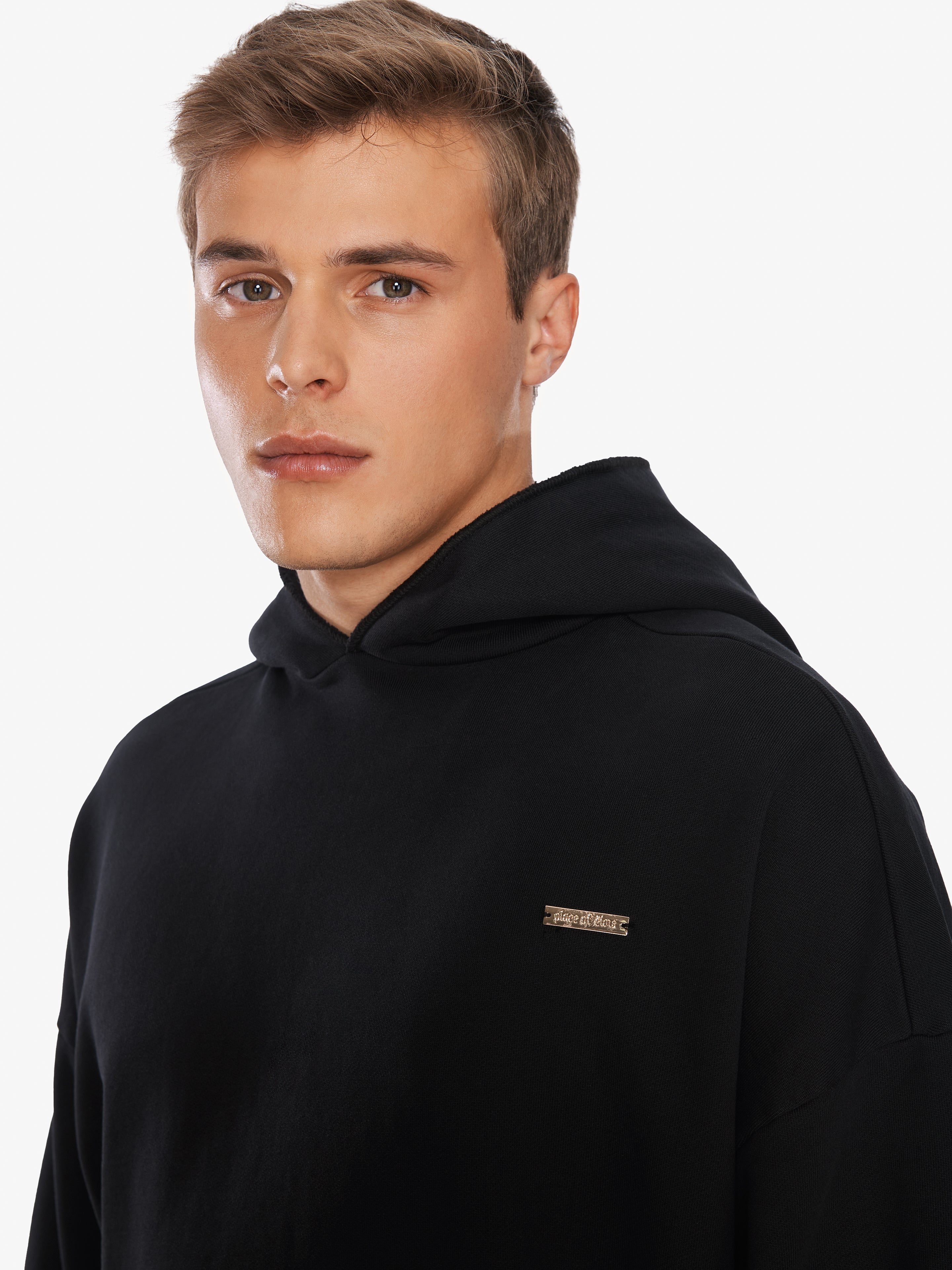 SOFT OVERSIZED BLACK HOODIE