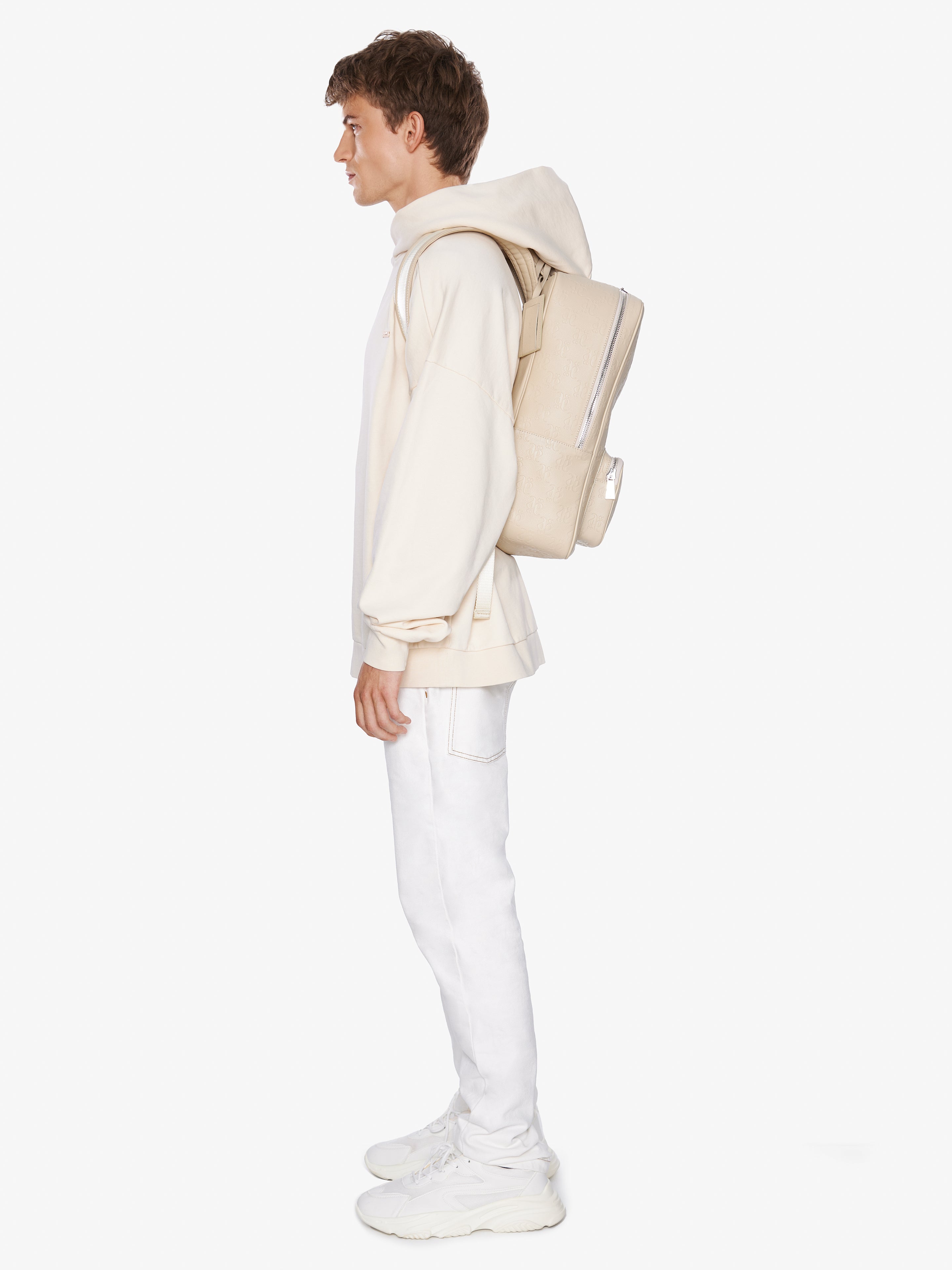 SOFT OVERSIZED OFF-WHITE HOODIE