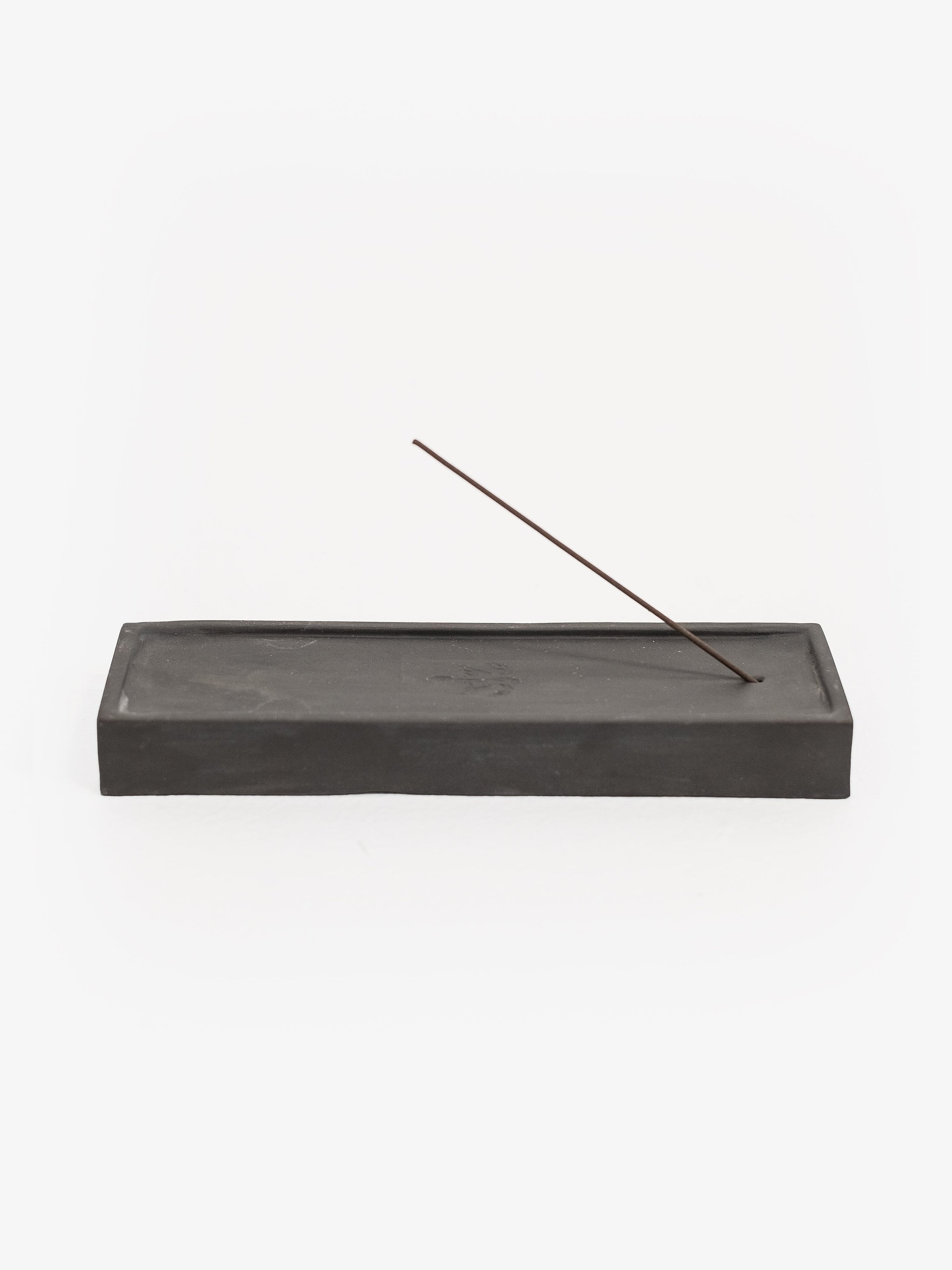 DARK HANDCRAFTED CLAY INCENSE HOLDER-Incense holders-Place of Elms