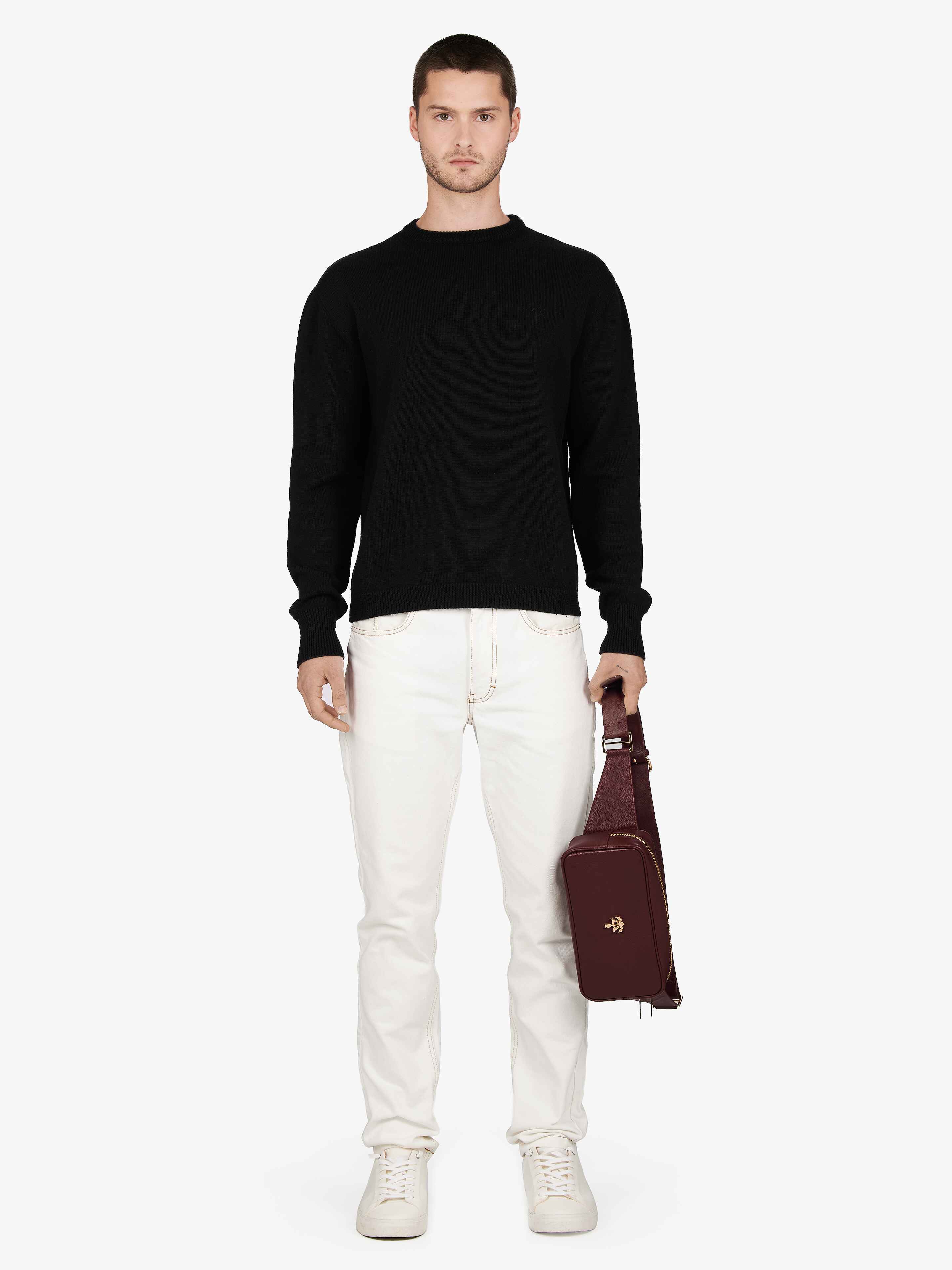 LUXE NERO SWEATER