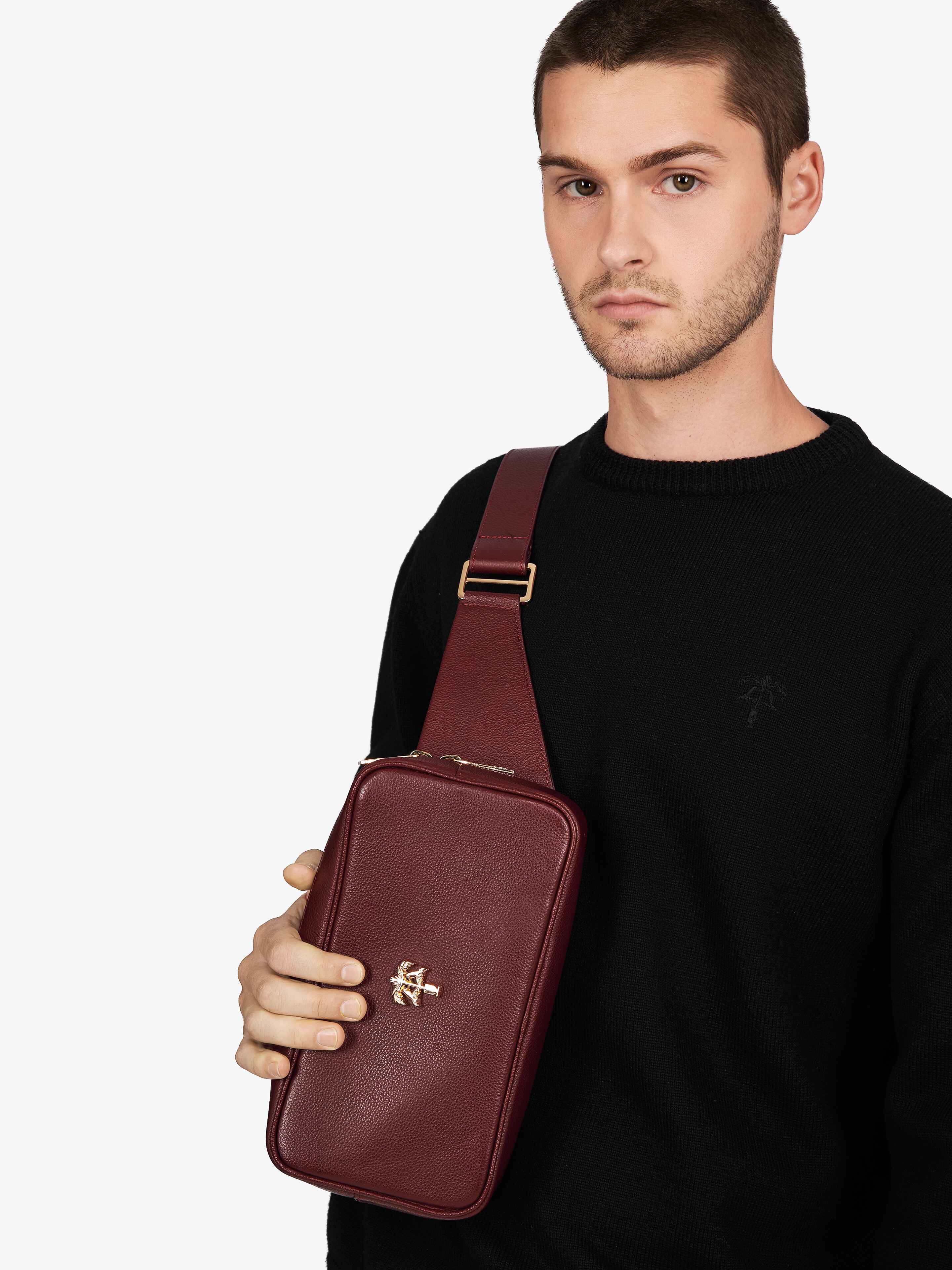 LUXE NERO SWEATER