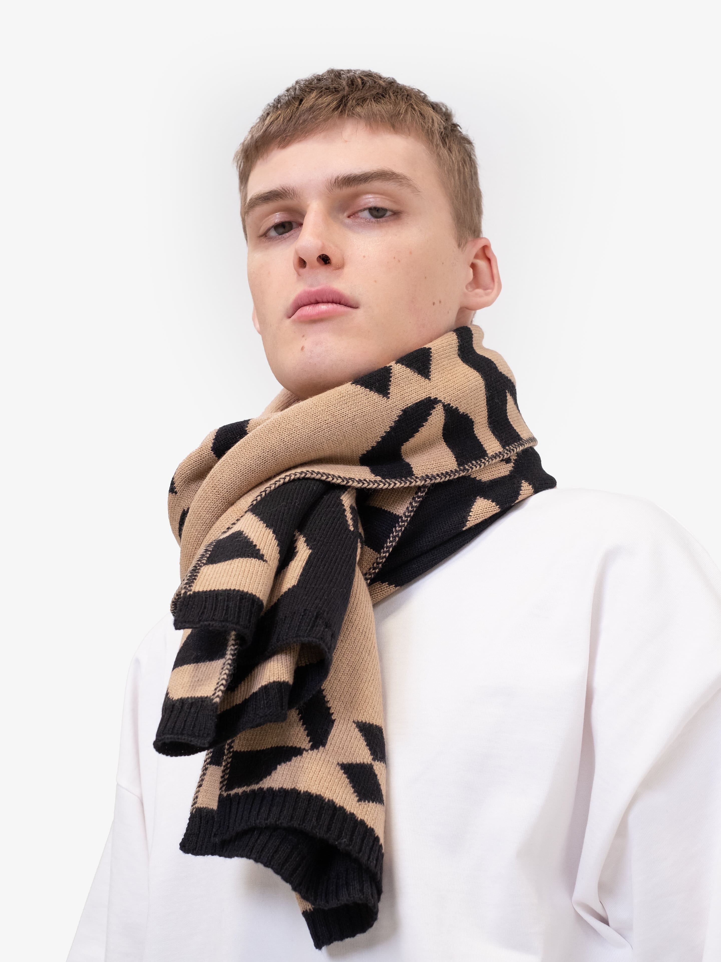 NERO CASTANO MONOLINK SCARF-Scarves-Place of Elms